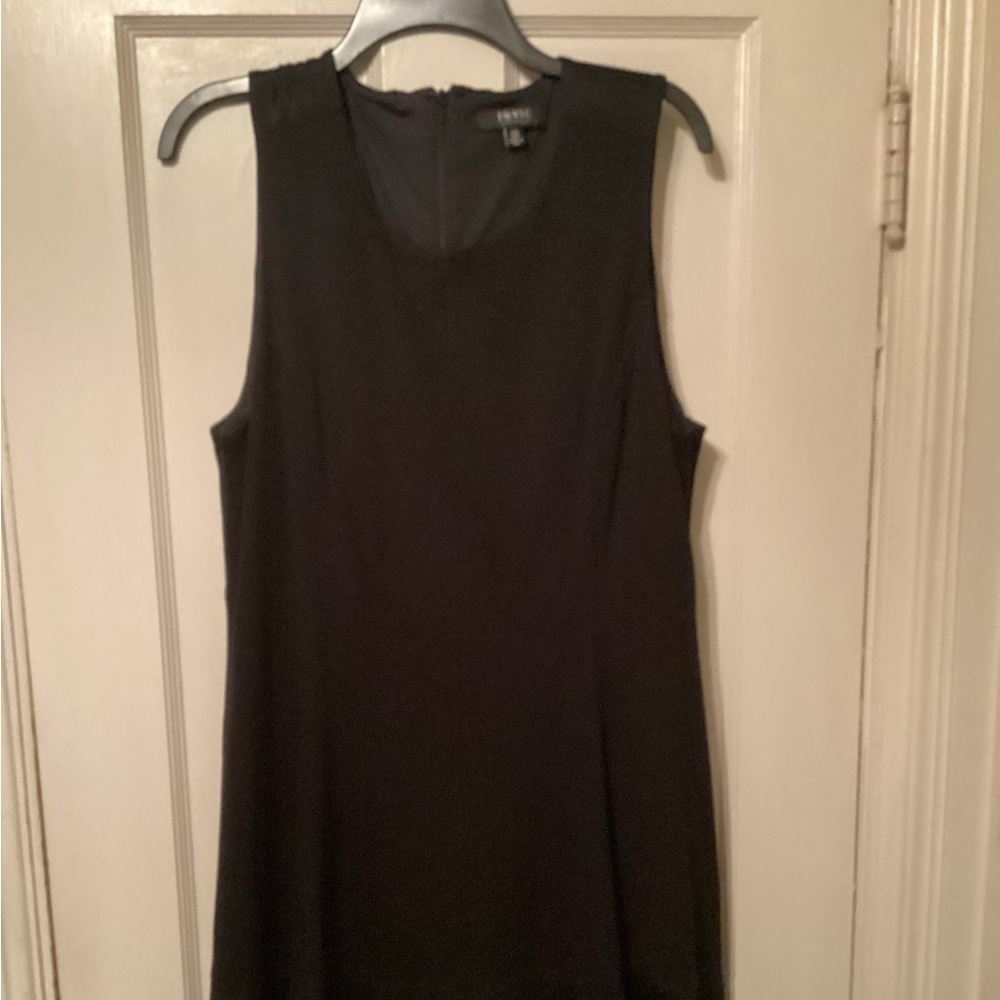 Dress - Picture 1 of 7